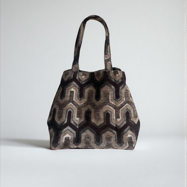 BY NYKA shopper Bente brown