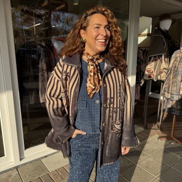 Statement print jacket | striped paisley