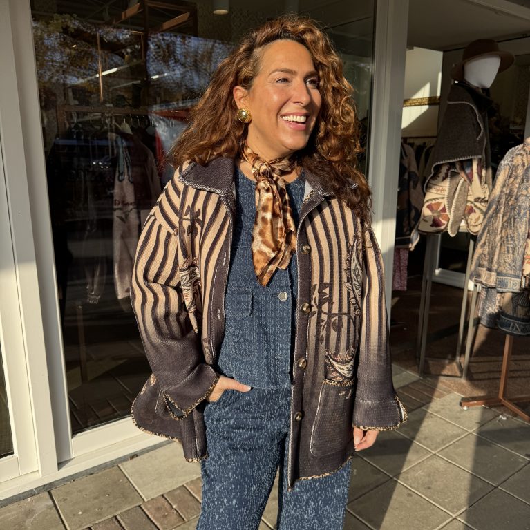 Statement print jacket | striped paisley