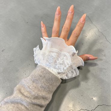 Zohar manchetten lace ruffle