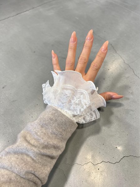 Zohar manchetten lace ruffle