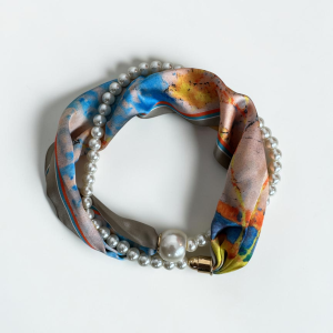 Magnetic scarf pearl chain