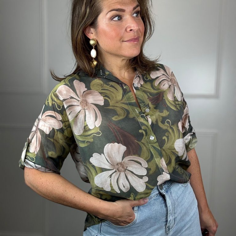 Blouse flowy flower