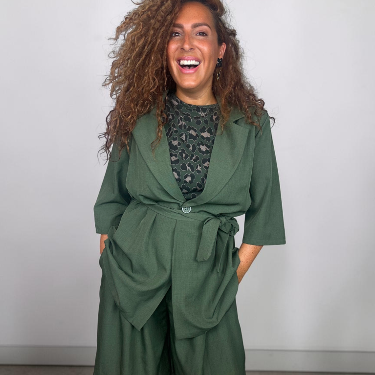 Zohar summer suit